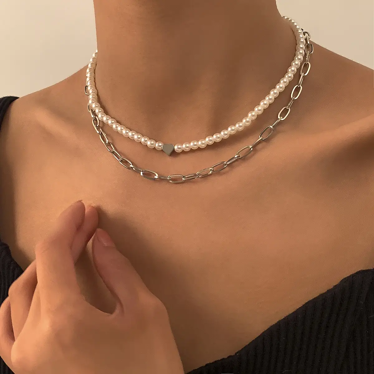 Geometric Hollow Chain Clavicle Chain