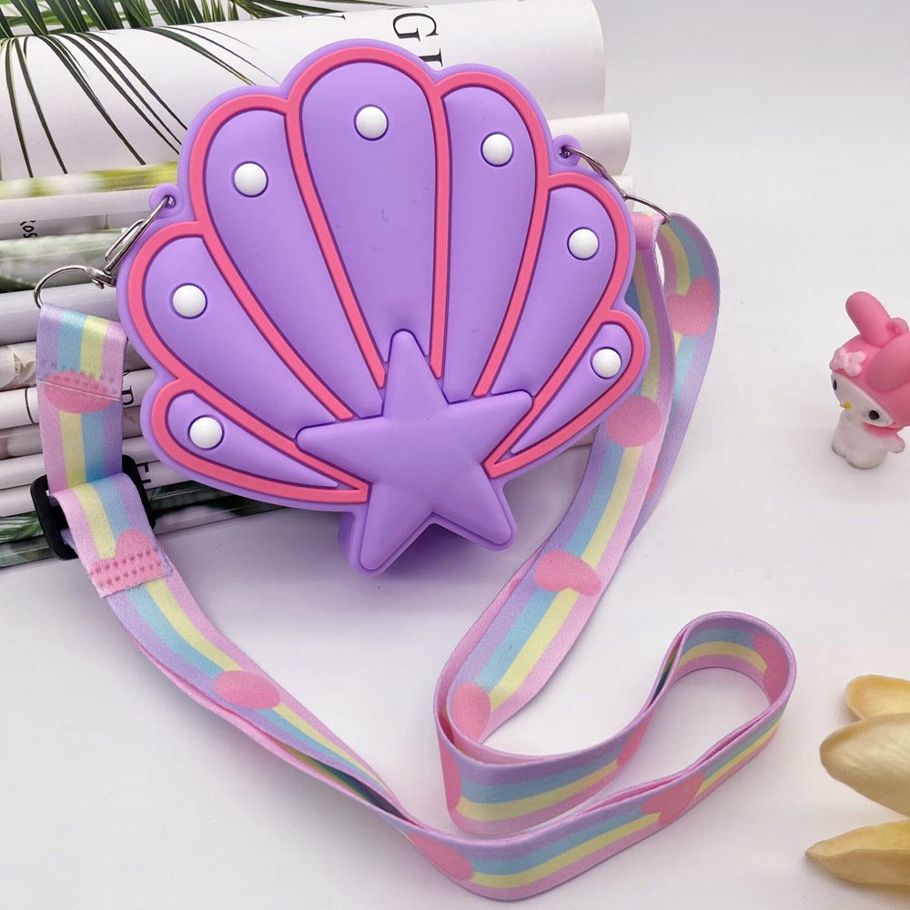 Title 3, Cartoon Cute Shell Silicone Bag