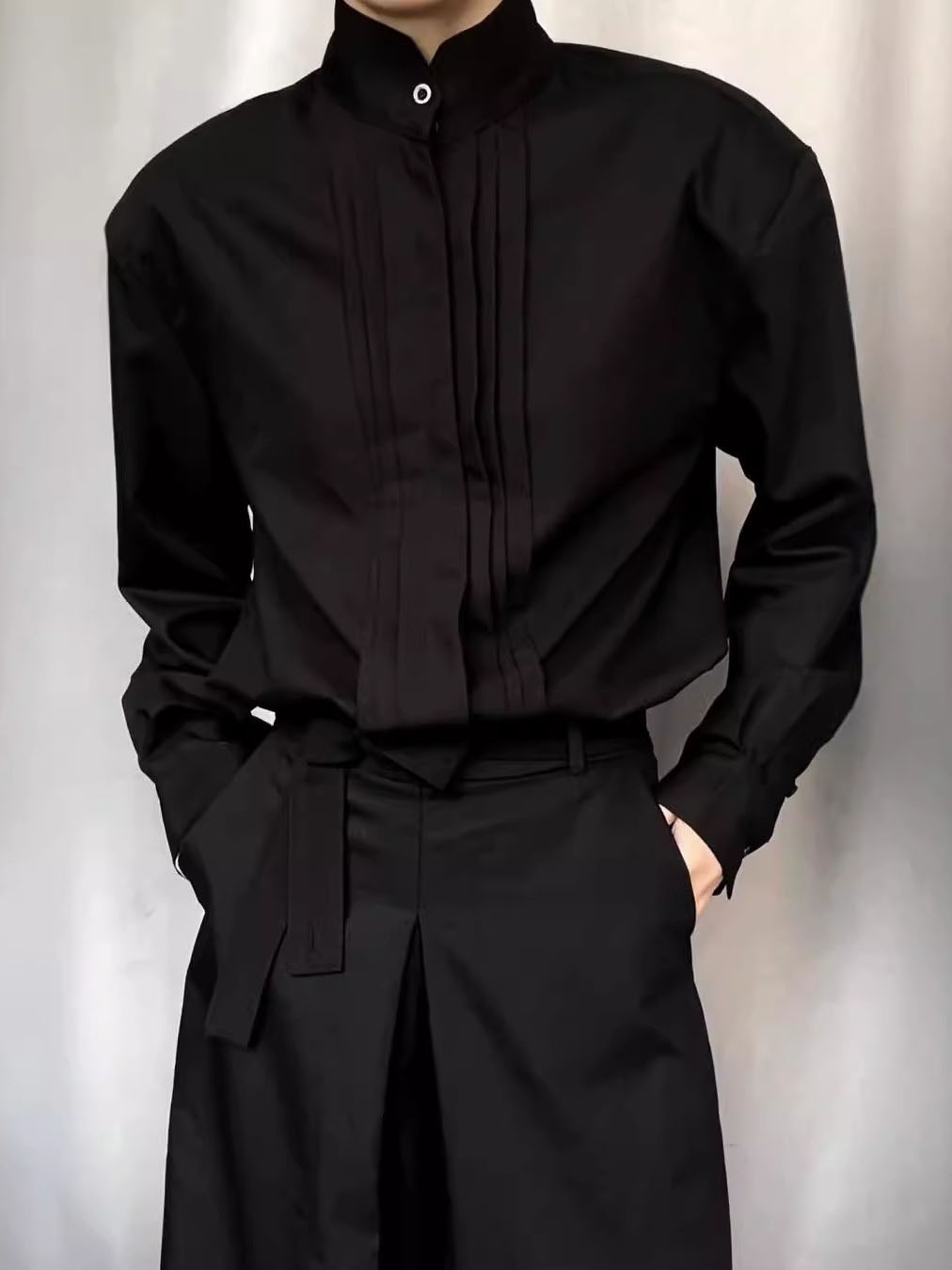 Men's Pleated Shoulder Padded Shirt