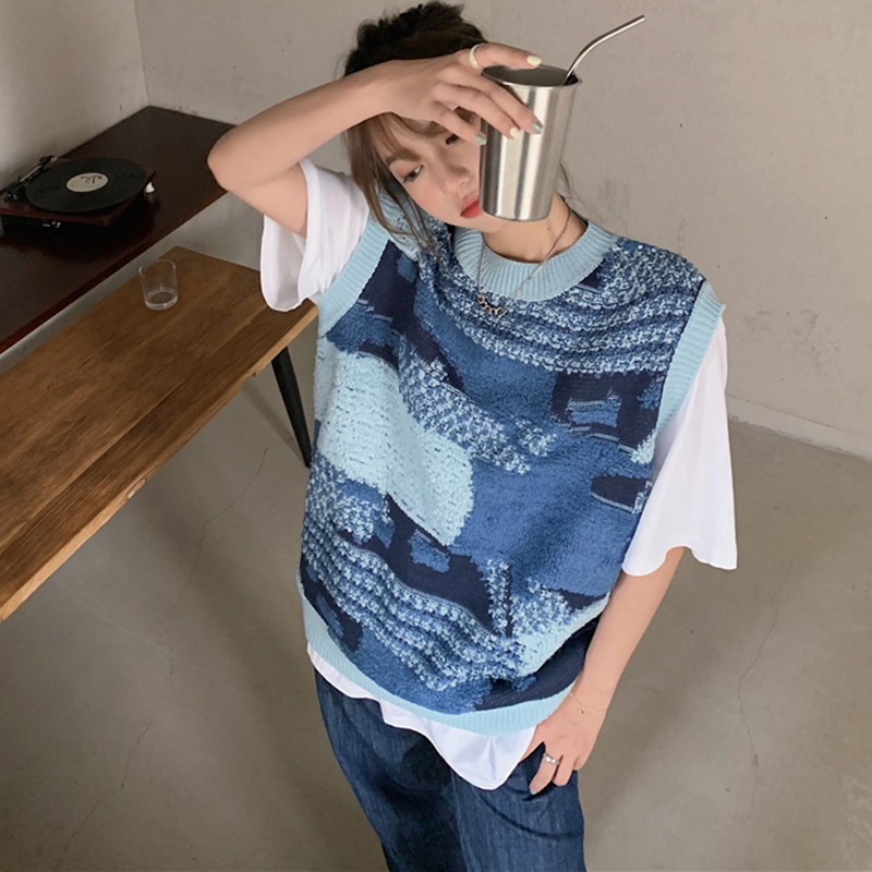 Women's Fashionable Loose Sleeveless Knitted Sweater