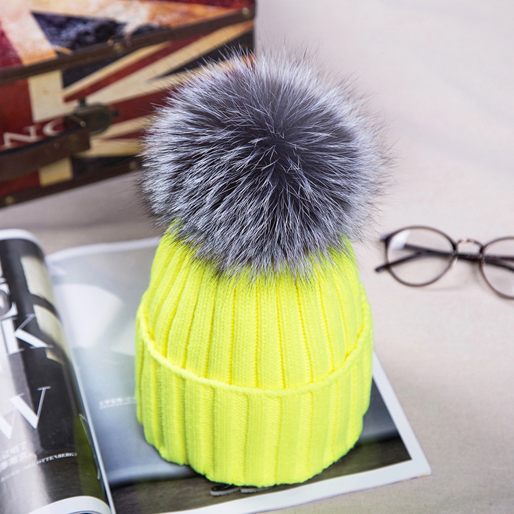 Title 7, Big fox fur ball wool hat