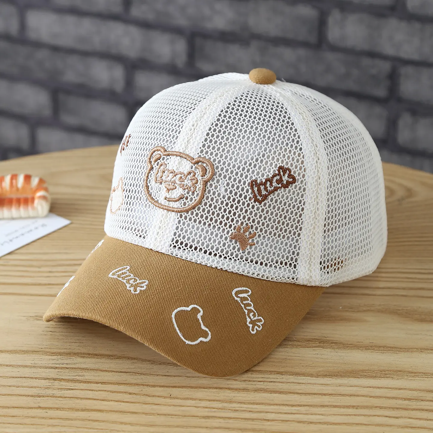 Children's Embroidered Luck Bear Breathable All-netted Brimless