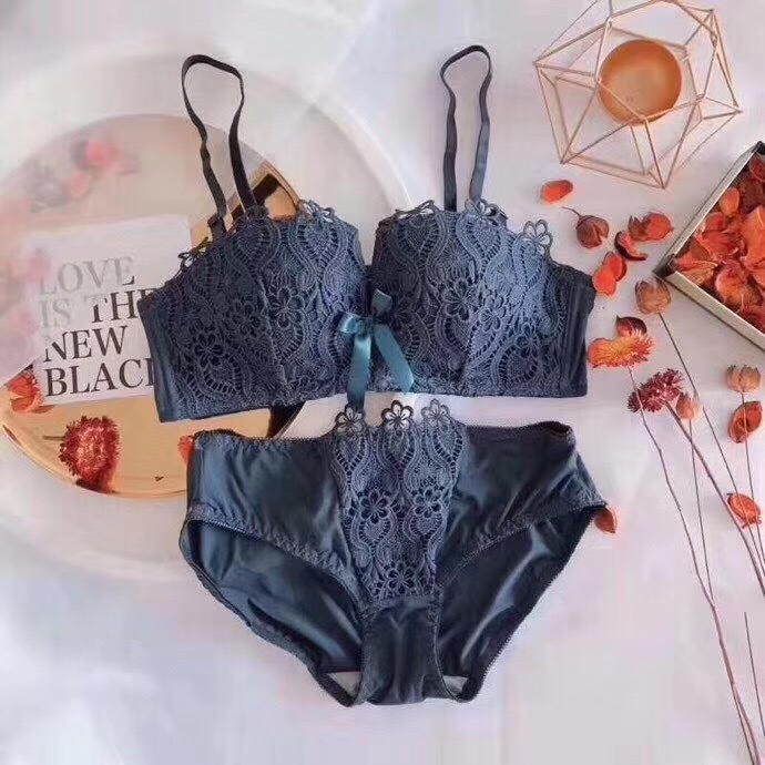 Title 3, Sexy lace quadrangle bra