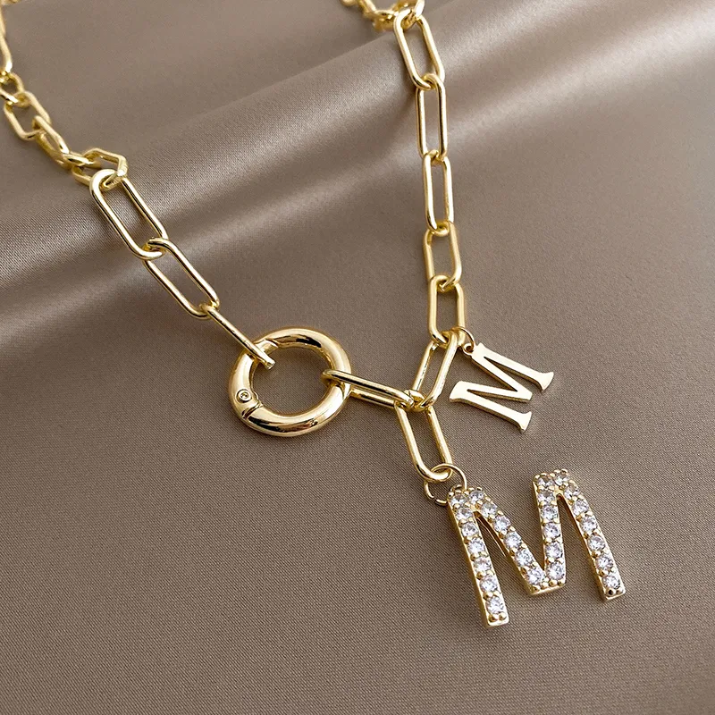 Chain Short Necklace for Woman M Letter Pendant Neck