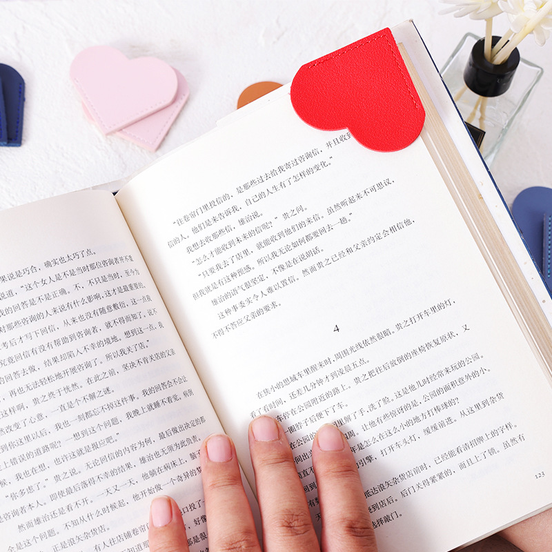 Title 3, Mini-portable Gift Heart-shaped Book Page Clip ...