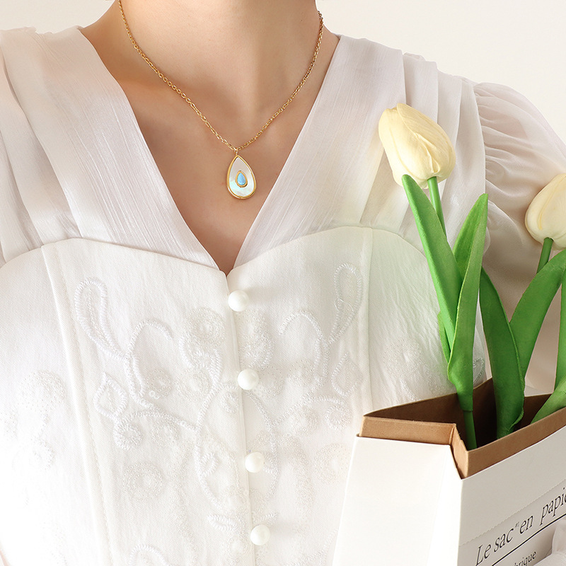 Women's Cold Wind Water Drop Shape Pendant Necklace