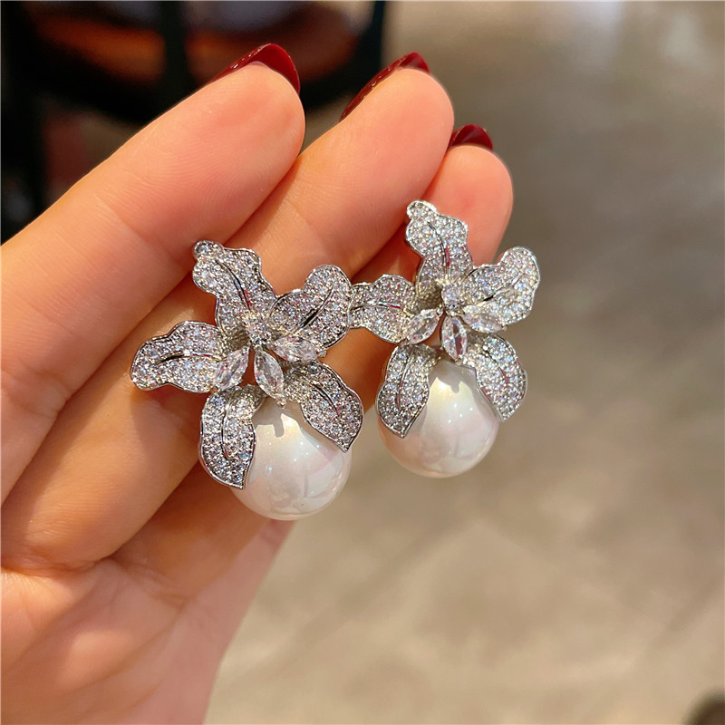 Title 4, S925 Silver Needle New Full Diamond Lily Flower...