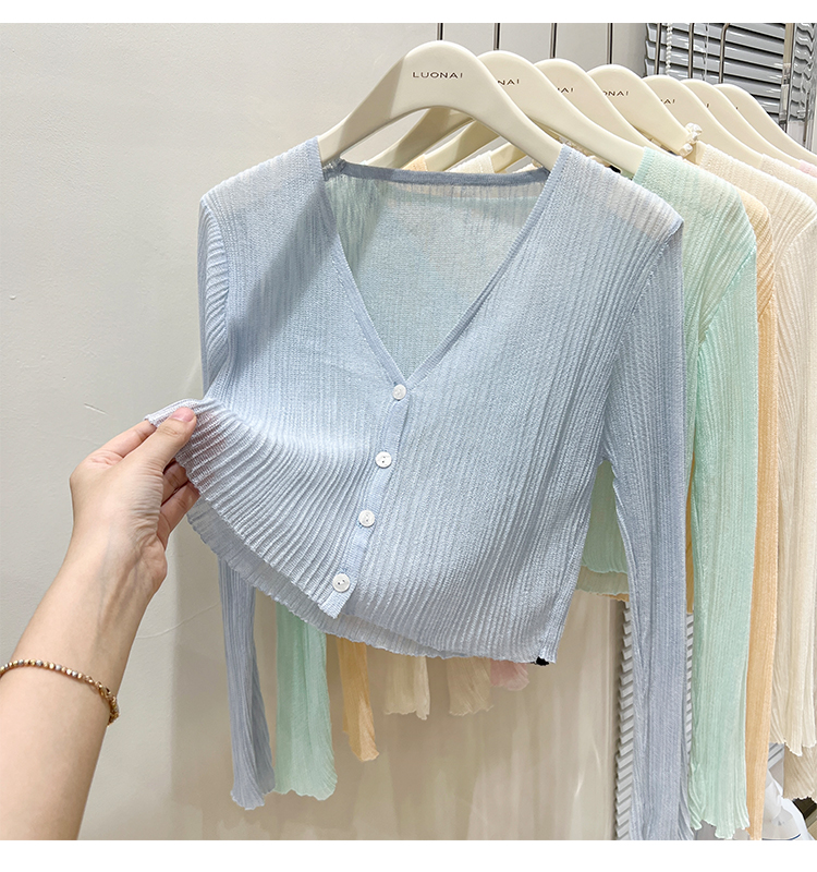 Title 5, V-neck Ice Silk Knitwear Women