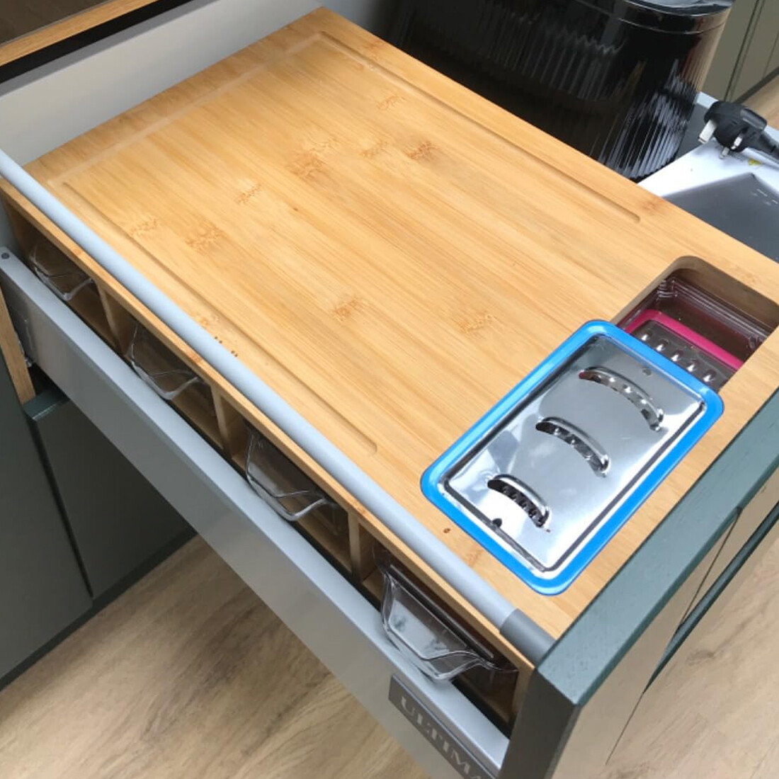 Chopping Board With Containers, Large Bamboo Cutting Anti Slip Pads — image 6
