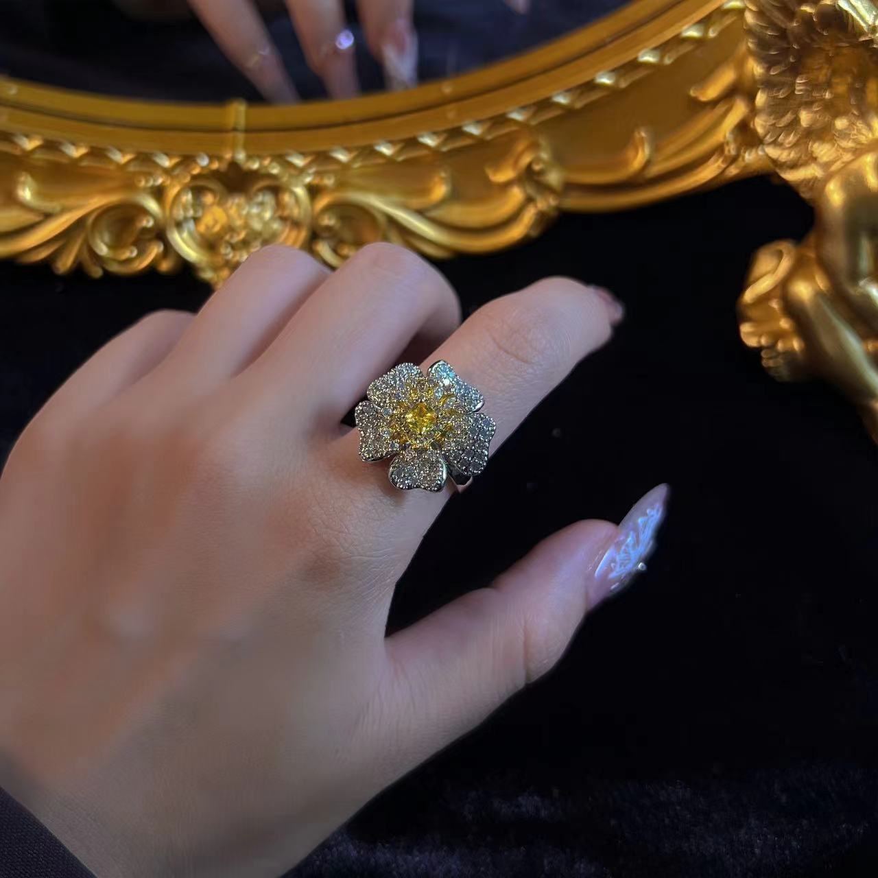 New Arrival European American Hot Sale Gold Plated Copper Gradient Petal Ring, Full Paved Zircon Elegant Luxury Open Adjustable Finger Ring