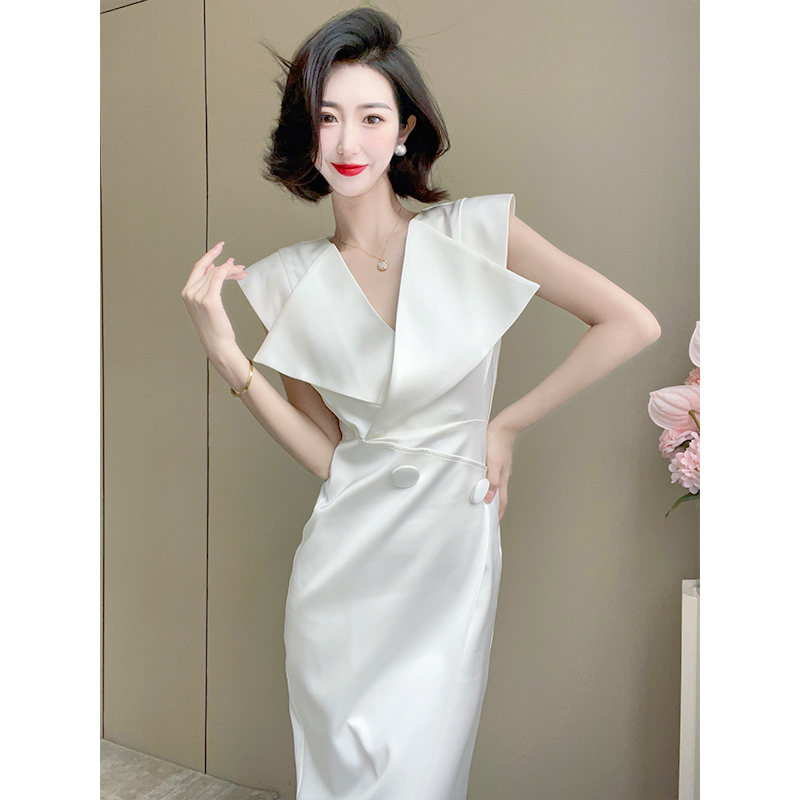 Sleeveless V-Neck Bodycon Dress, picture 7 of 9