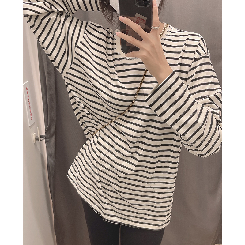 Women's Loose Long-sleeved Striped Bottoming Shirt