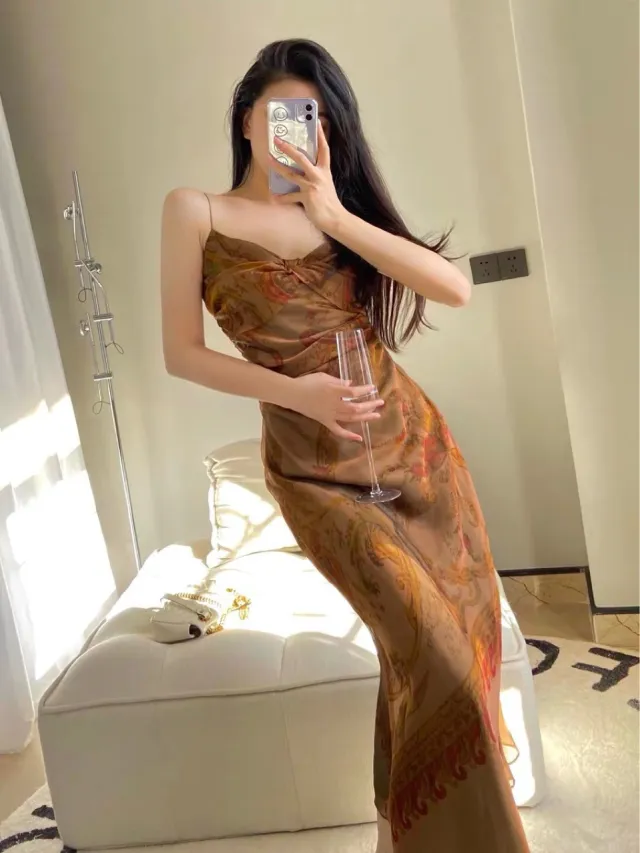 Monet Oil Painting Suspended Dress Girl - Shop at LoveMi