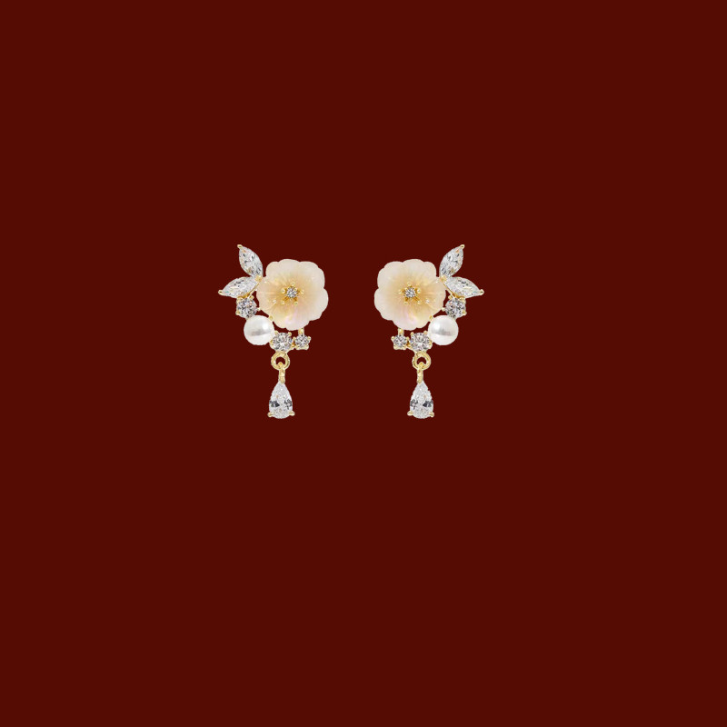 Title 2, Vintage Floral Earrings Femininity Pearls