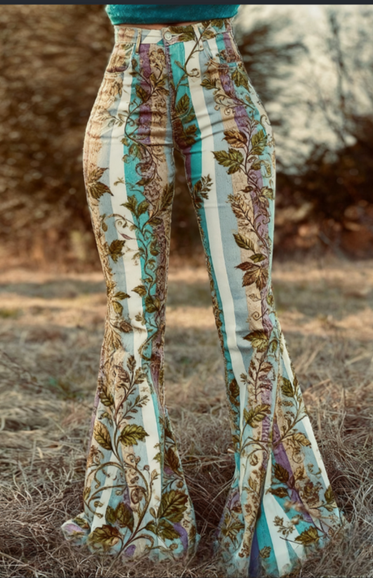 High-waisted Flared Jeans