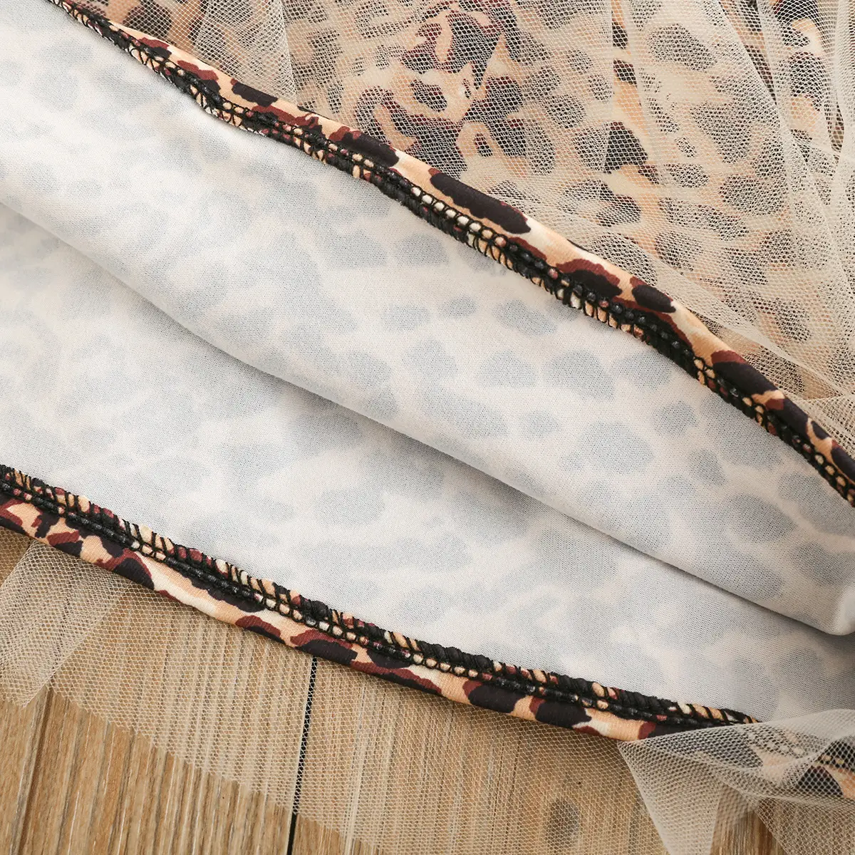 Sleeveless Top Leopard Print Mesh Skirt
