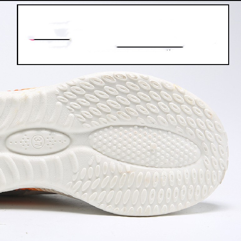 Couple Models Of Casual Lightweight Fitness Running Shoes