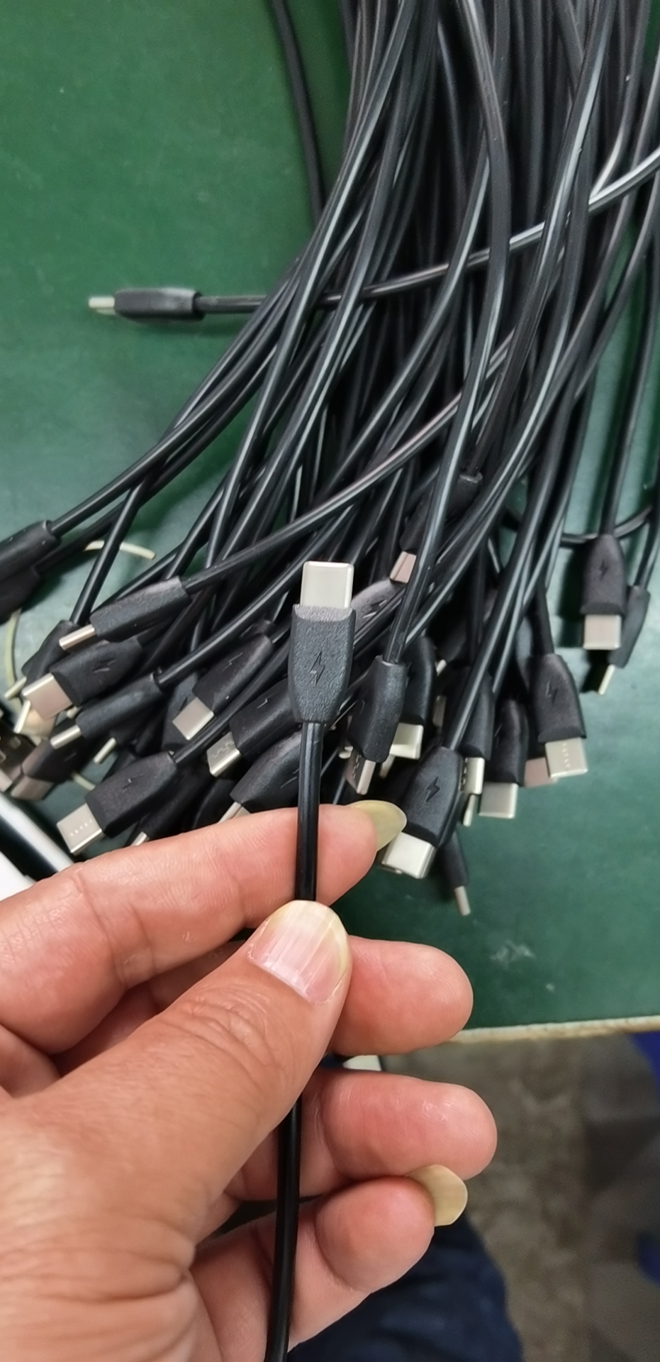 Date Cable