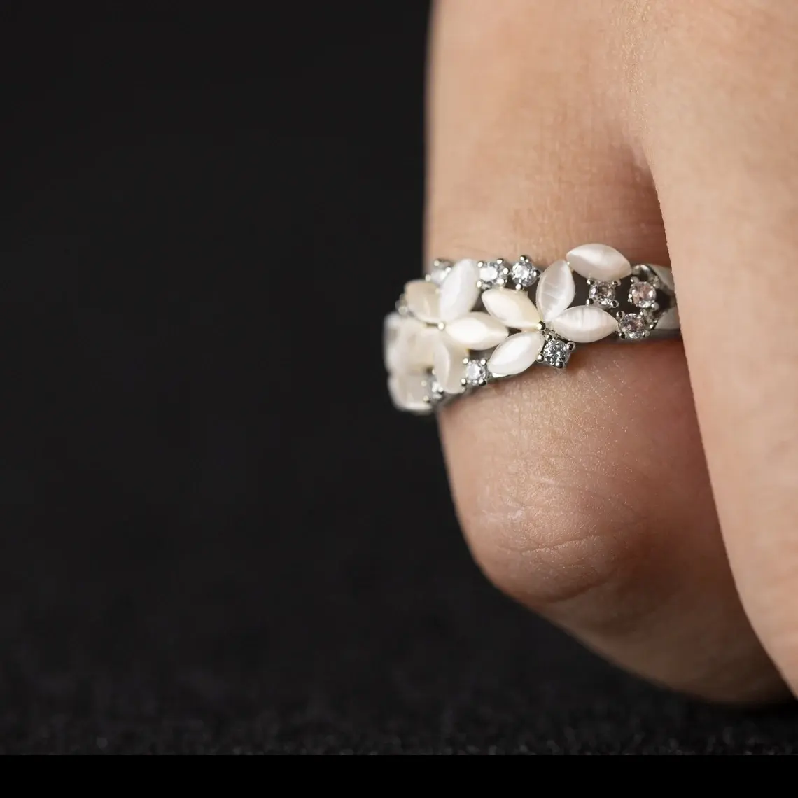 Floral Wedding Band For Women 18K 14K