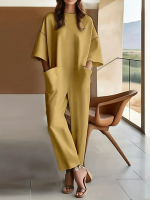 Women's Short-sleeve Long Casual Jumpsuit With A Round Neck And Wide-leg Fit