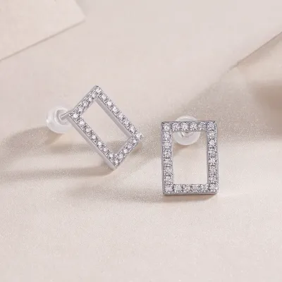 1In Full Swing - Fashionable And Affordable Jewelry With Moissanite S925 Sterling Silver And Platinum-plated Stud Earrings Prohibit TikTok sales