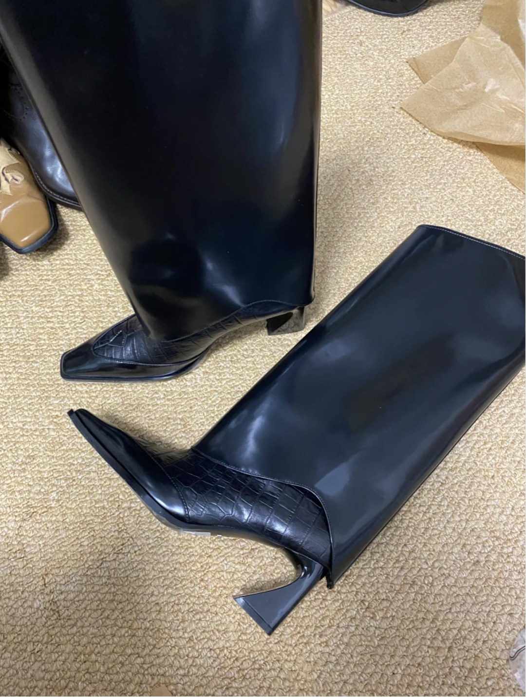 Thick-heeled Middle-heeled Black Women's Shoes With Niche Personality