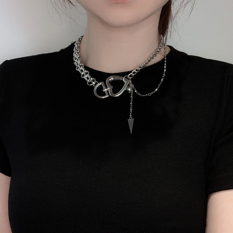 Title 2, Retro Hip Hop Metal Cold Love Clavicle Chain