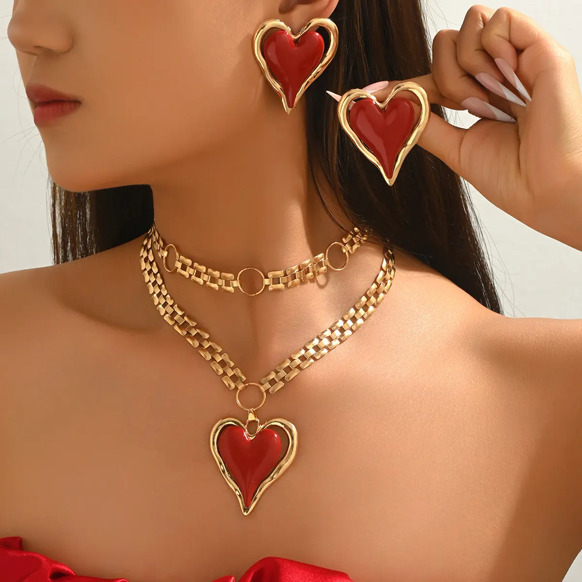 European American Jewelry Set