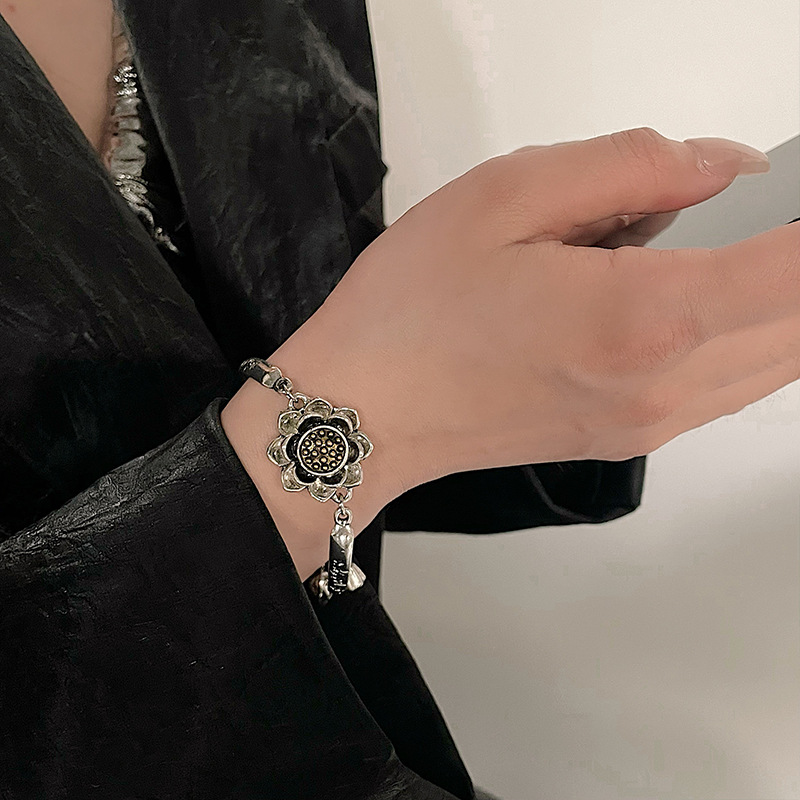 Vintage Versatile Exquisite Premium Feel Bracelet