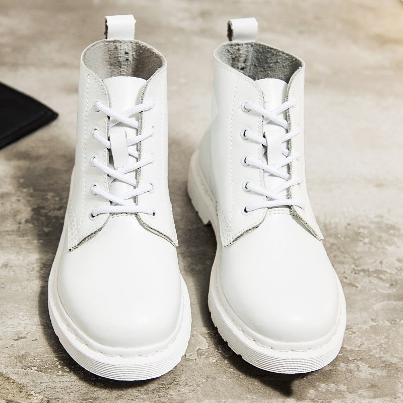 Title 3, Womens round toe flat non-slip white boots Com...