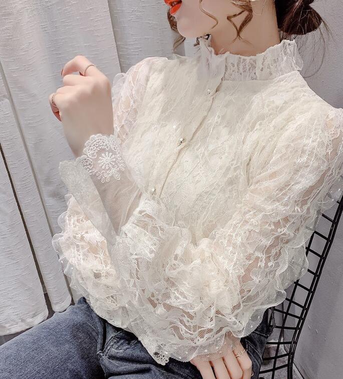 Fashion Women's Solid Color Lace Bottoming Shirt