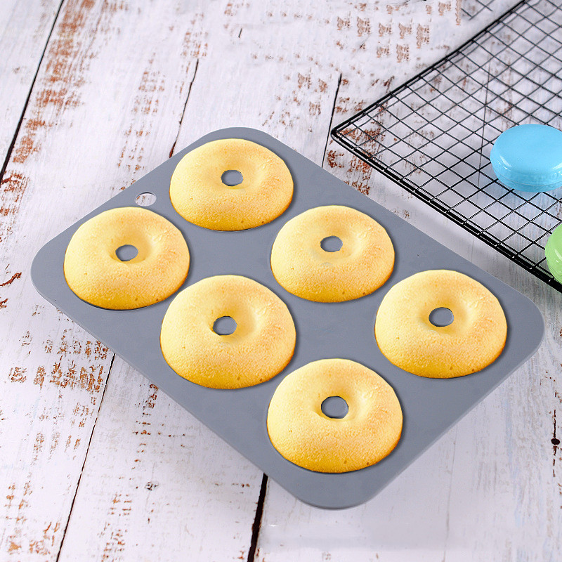 Title 9, Doughnut Silicone Mold Silicon DIY Cake