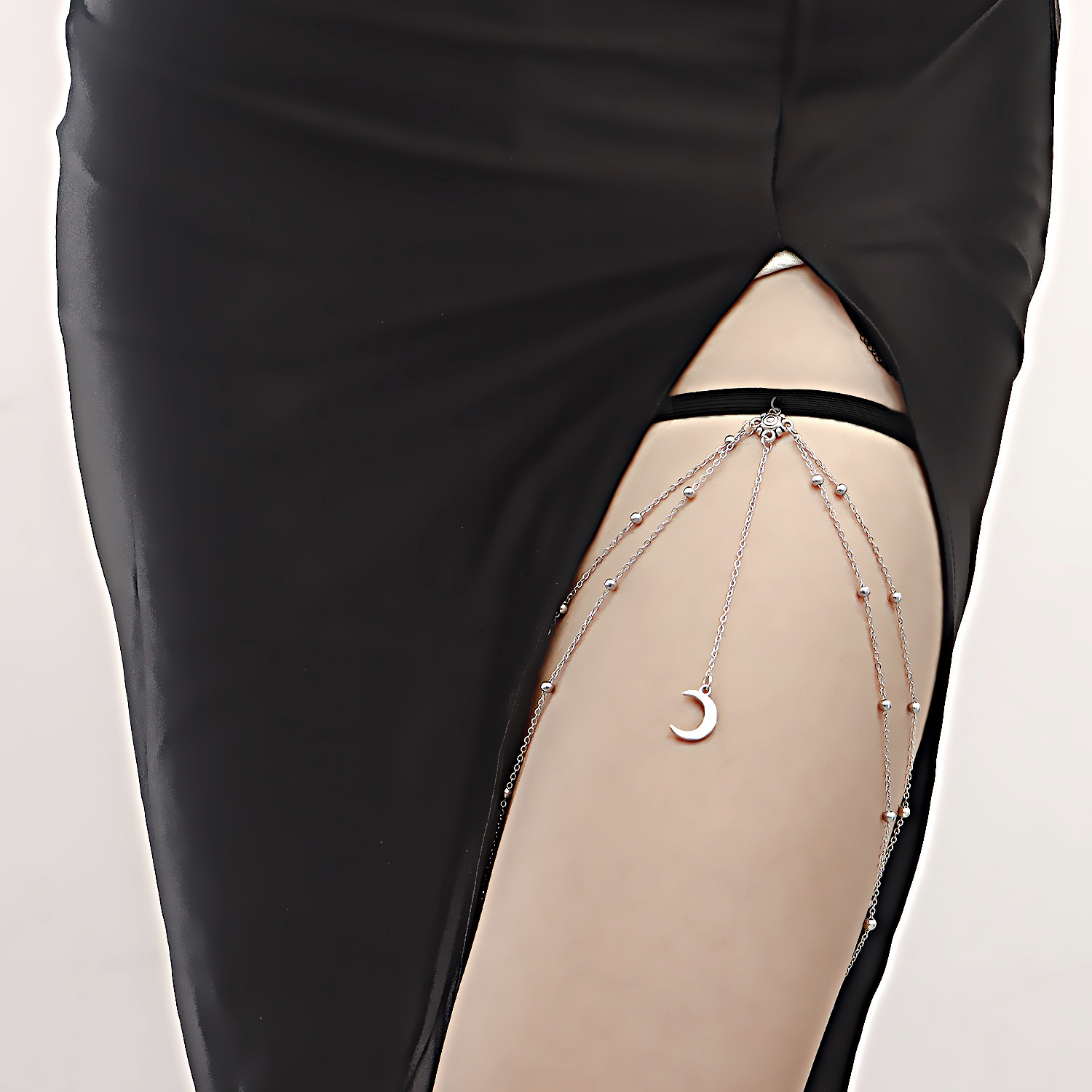 Stretch Double Layer Ball Crescent Pendant Tassel Thigh Chain