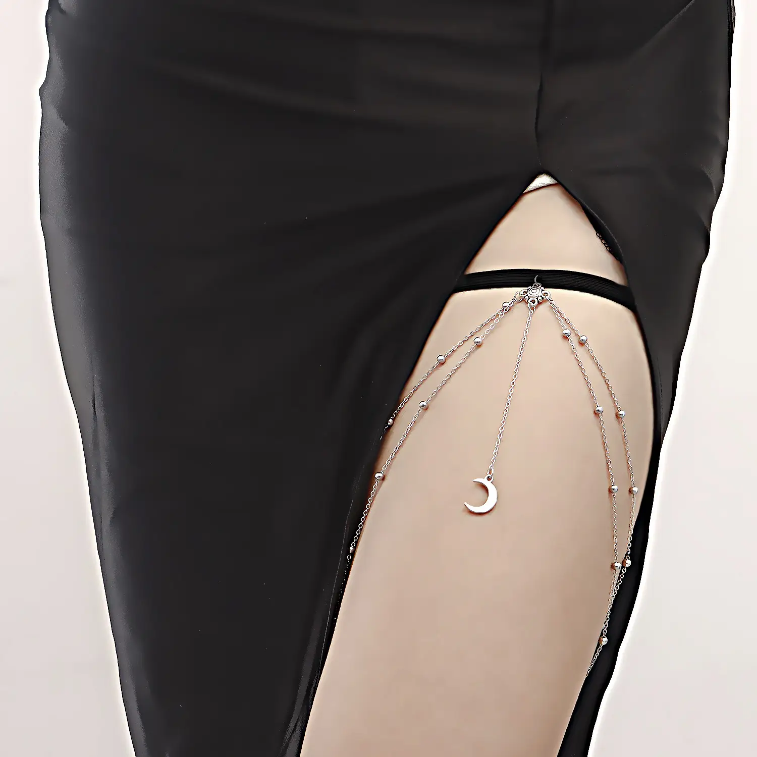 Stretch Double Layer Ball Crescent Pendant Tassel Thigh Chain