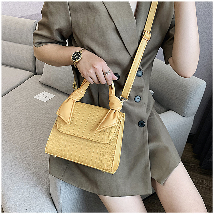 Title 2, Trendy Koreanischer Retro Stone Grain Messenger...