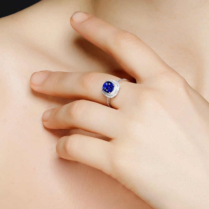 Fashionable High-end Zircon Sapphire Ring