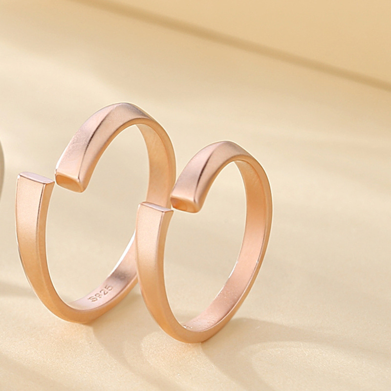 Ins Cold Wind Small Crowd Infinite Cycle Male And Female Ring