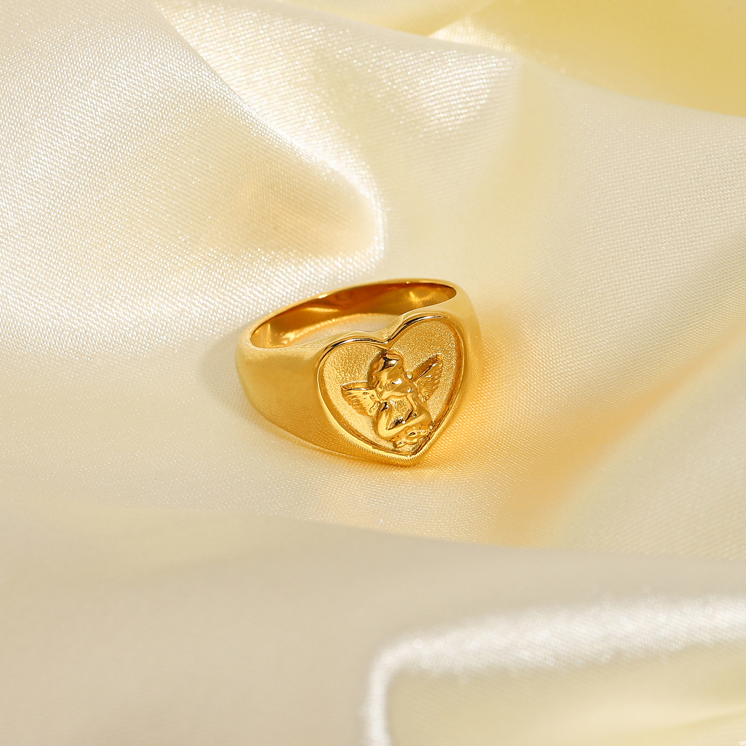 Exquisite Round Angel Ring