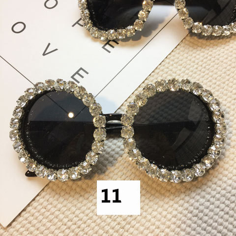 Title 3, Handmade flower diamond sunglasses