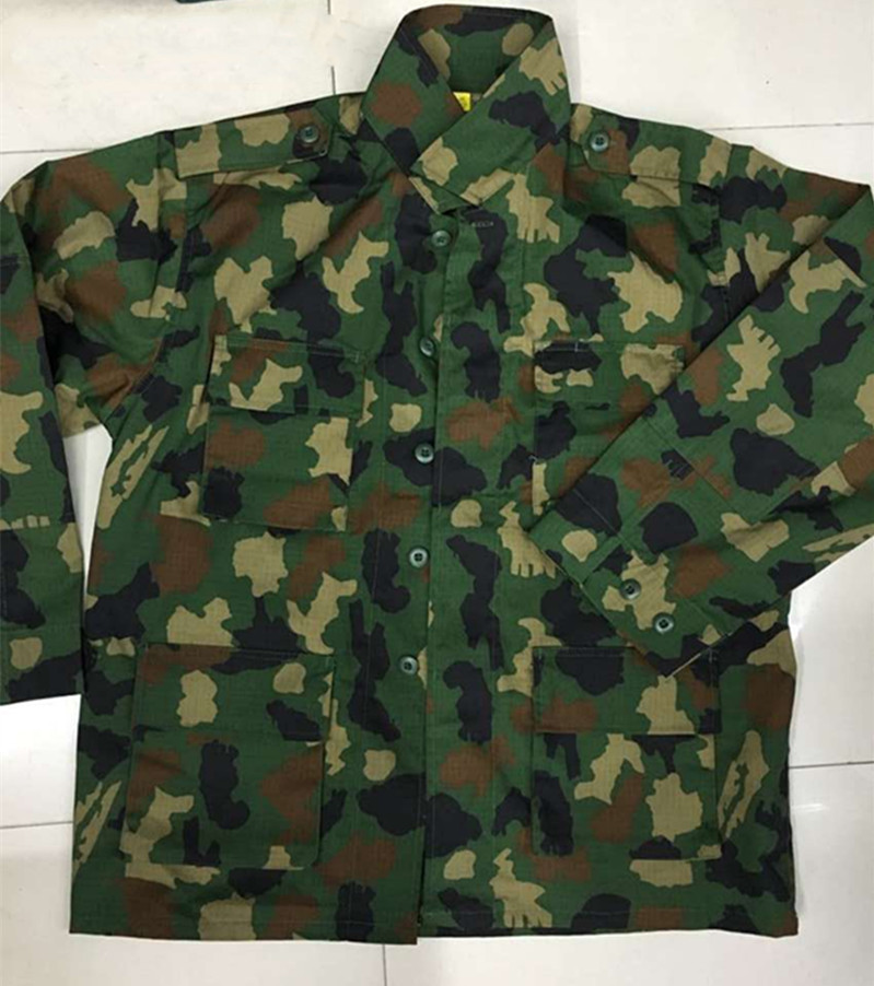 Title 5, Camouflage du désert africain