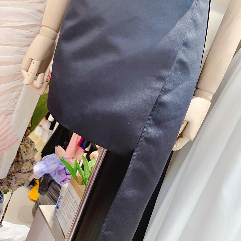 Title 11, Solid Color Bag Hip Flower Streamer Skirt. A st...