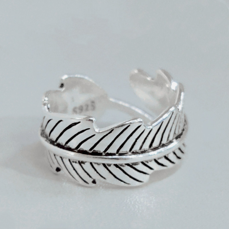 Creative Leaf Ring Ladies Personality Vintage Feather