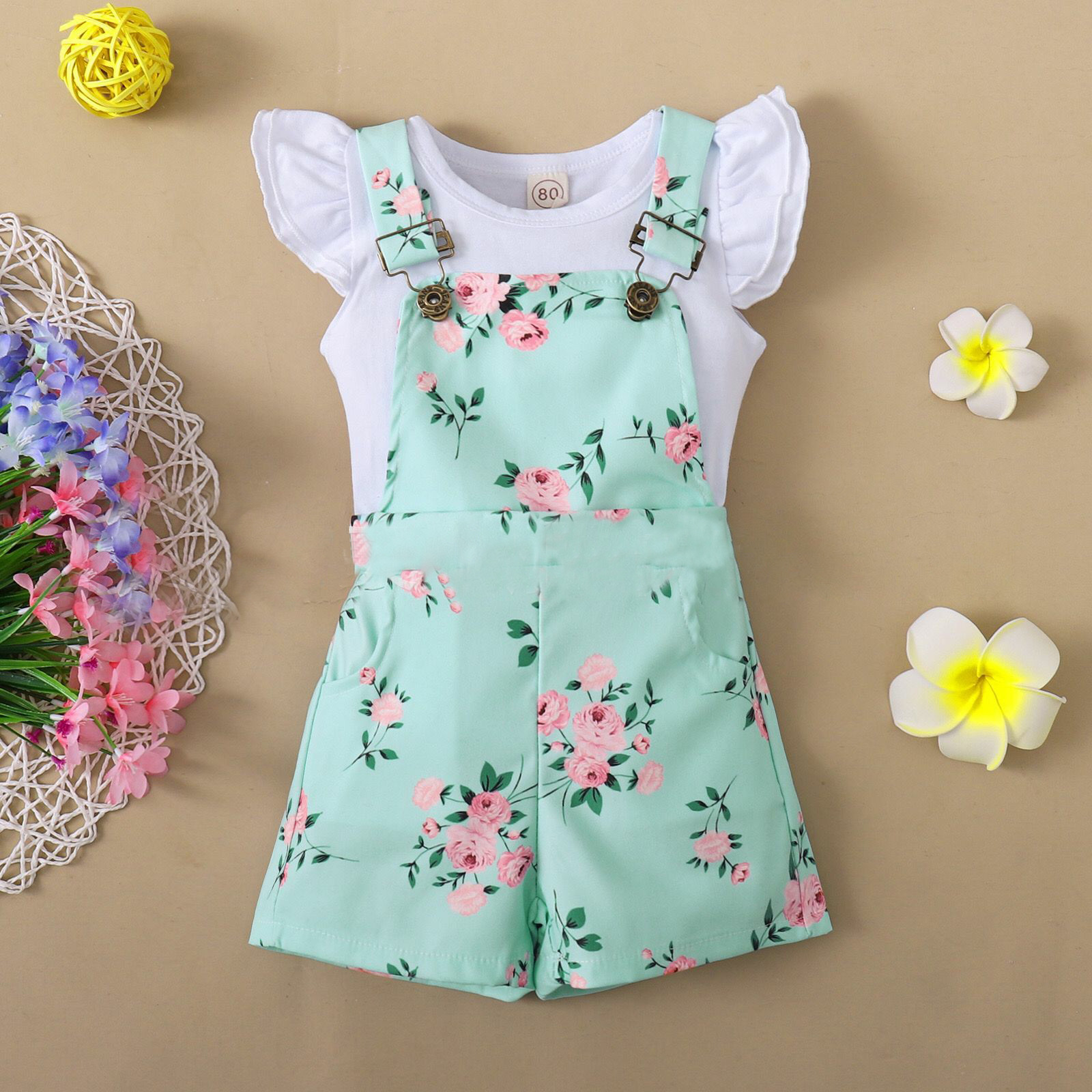 Short Sleeve Flounced Sleeve T-shirt Floral Suspender Pants Suit in Light Green