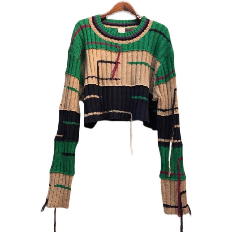 Title 3, Maglione corto ampio con pullover a contrasto c...