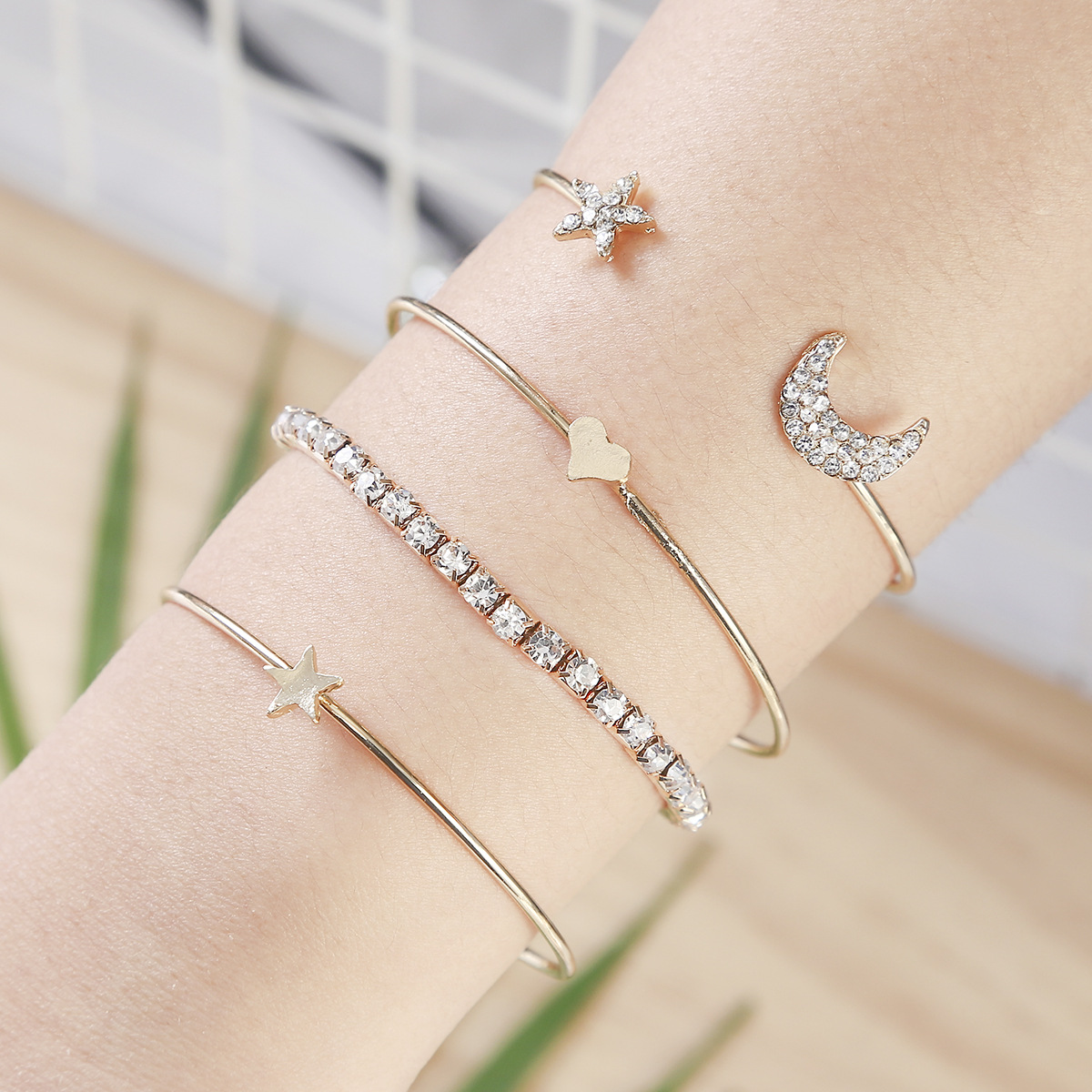 4 Ethnic Style Diamond-studded Zircon Stars And Moon Bracelets