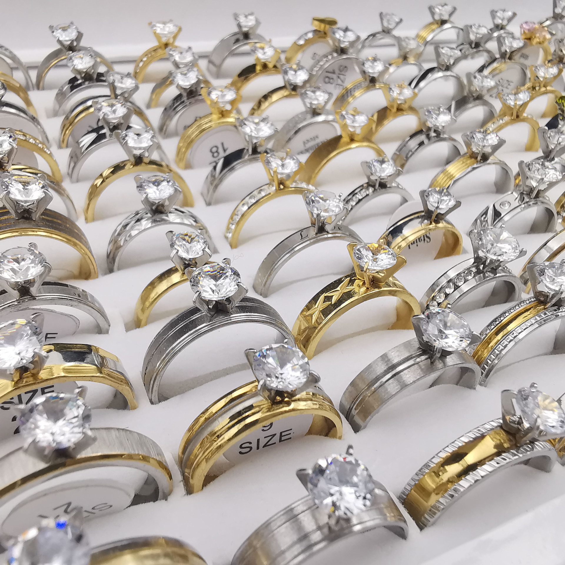 High-end Ladies Fashion Stainless Steel Ring