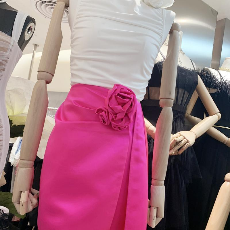 Title 3, Solid Color Bag Hip Flower Streamer Skirt. A st...