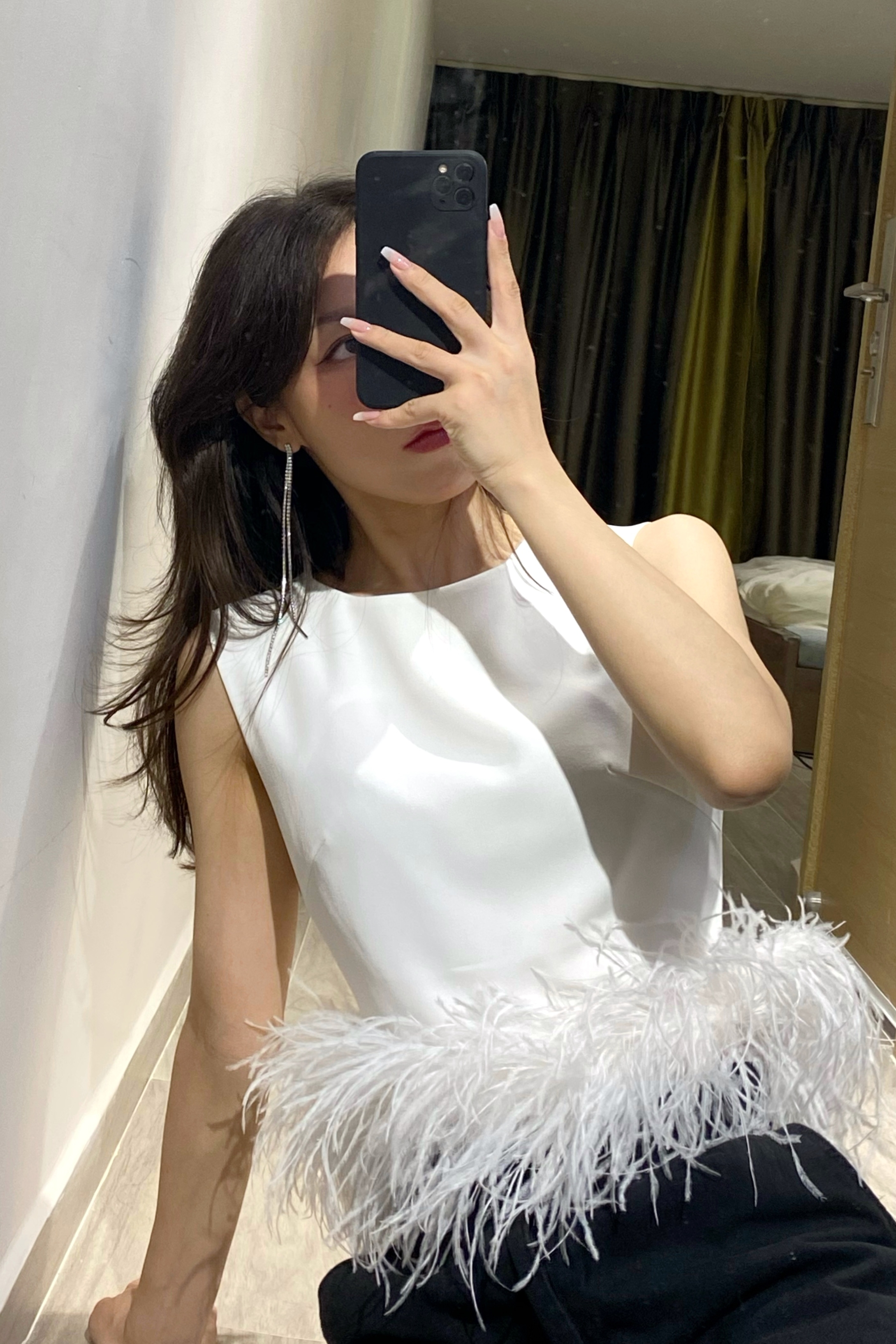 Title 1, Ostrich Fur Slim High Waist Sleeveless Solid Co...