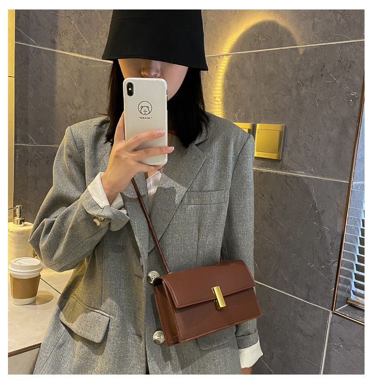 Title 6, Lock leather shoulder bag messenger female bag