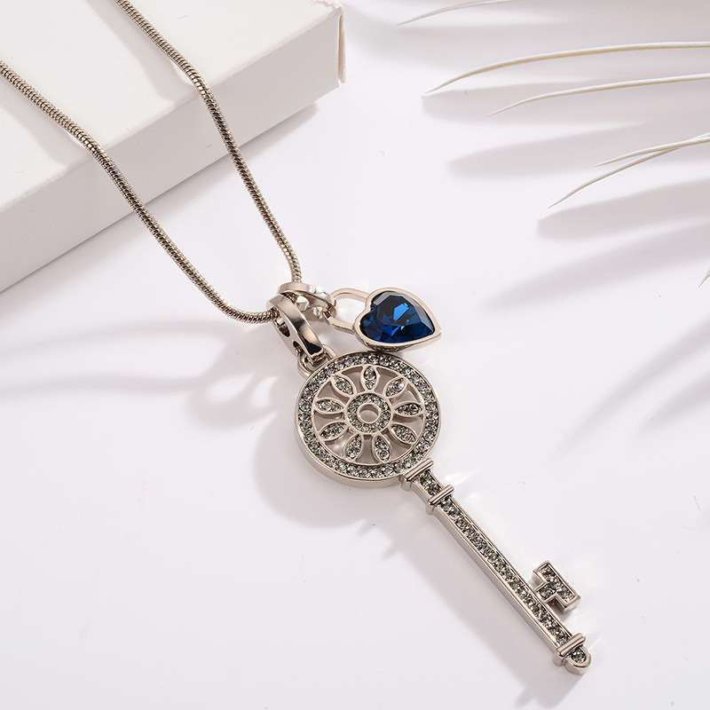 Key Love Long Sweater Chain Sunflower